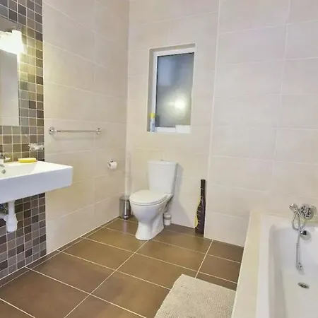 Holiday Mensija Street Apartamento 1pt 1 Apartmán